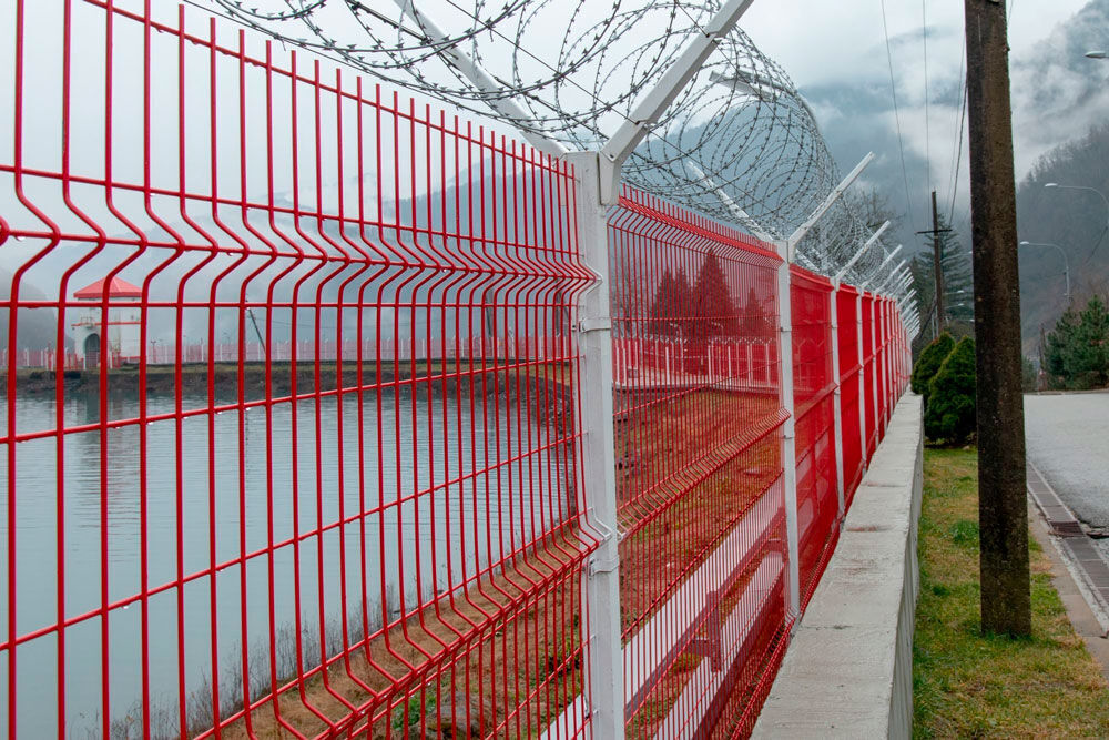 Секционный зд забор красный для частной территории